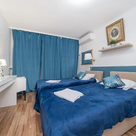 Unitapartament Centrum In By Metro Rondo Onz Super Wygodne Zapraszamy ワルシャワ